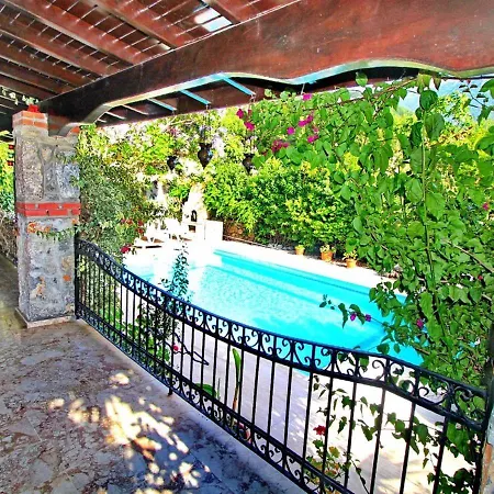 Taskonak 1 Villa Φετιγιέ